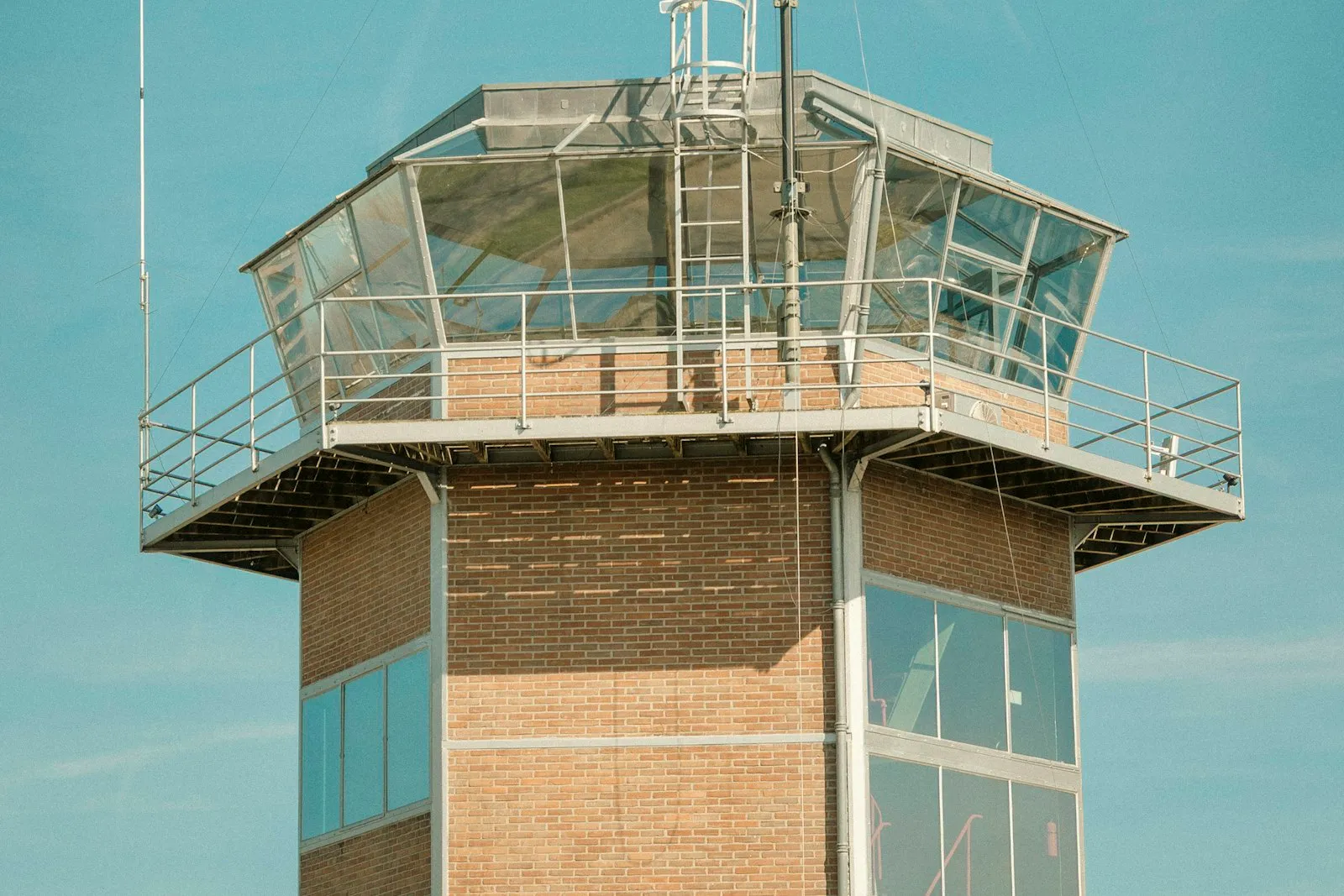 Denken auf Autopilot – was KI mit unserer Kopfarbeit macht